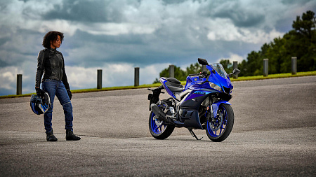 Мотоцикл Yamaha R3